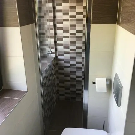 Laza Vendeghaz Guest house